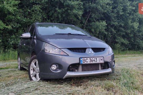 Mitsubishi Grandis
                         2010г. в рассрочку