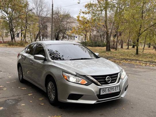 Nissan Altima 2016р. у розстрочку