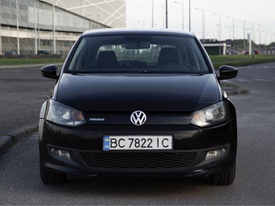 Volkswagen Polo
                            2010г. в рассрочку