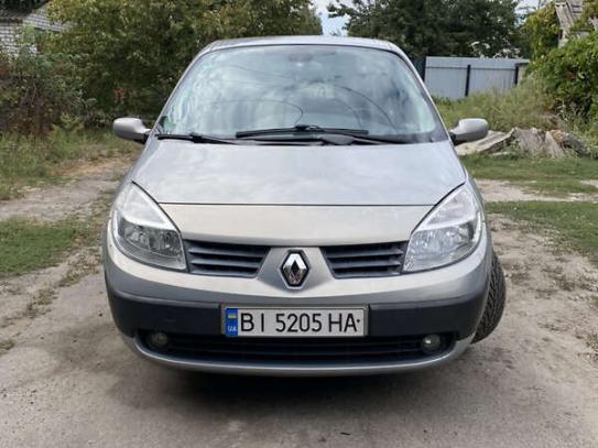 Renault Scenic 2005г. в рассрочку