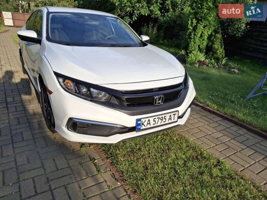 Honda Civic                           2019г. в рассрочку