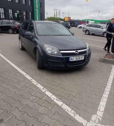 Opel Astra 2006р. у розстрочку