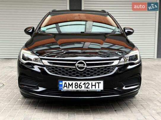 Opel Astra 2018г. в рассрочку