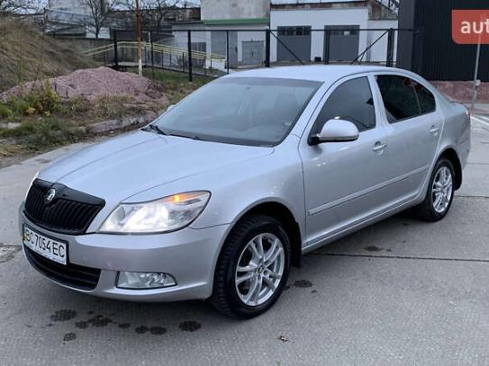 Skoda Octavia
                         2011г. в рассрочку