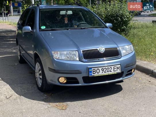 Skoda Fabia                           2007г. в рассрочку