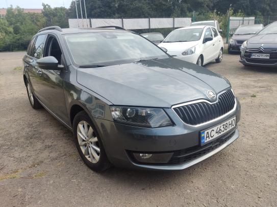 Skoda Octavia 2015р. у розстрочку