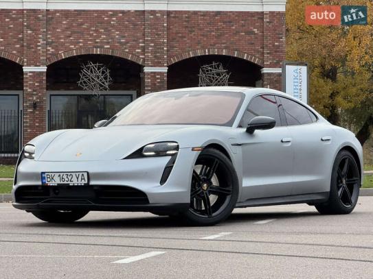 Porsche Taycan                          2020г. в рассрочку