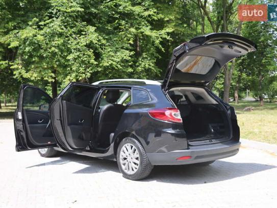Renault Megane                          2014г. в рассрочку