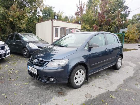 Volkswagen Golf 2009р. у розстрочку