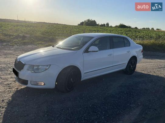 Skoda Superb 2009г. в рассрочку