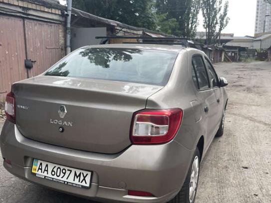 Renault Logan                           2013г. в рассрочку