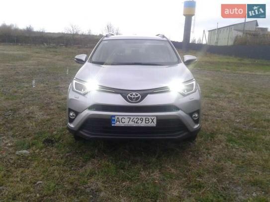 Toyota Rav4
                            2017г. в рассрочку