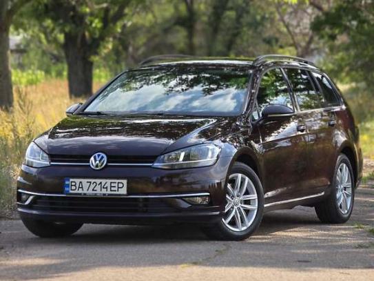 Volkswagen Golf                            2017г. в рассрочку