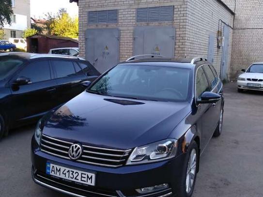 Volkswagen Passat 2013р. у розстрочку