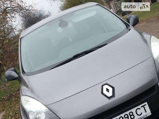 Renault Megane scenic 2010г. в рассрочку