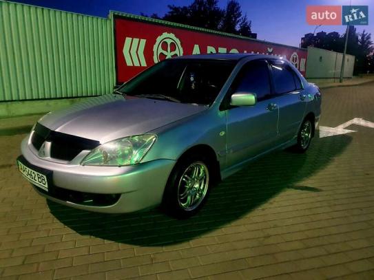 Mitsubishi Lancer                          2005г. в рассрочку
