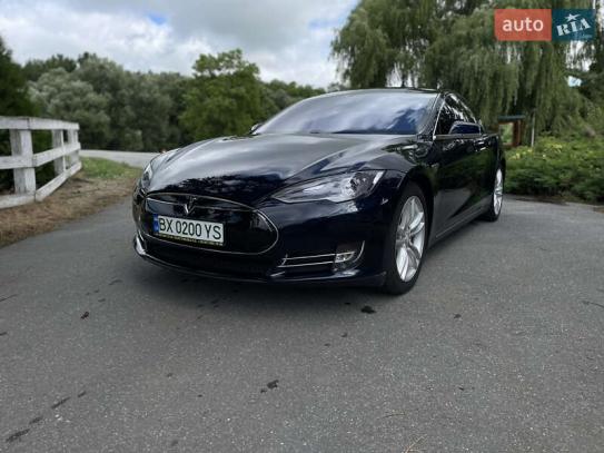 Tesla Model s 2013г. в рассрочку