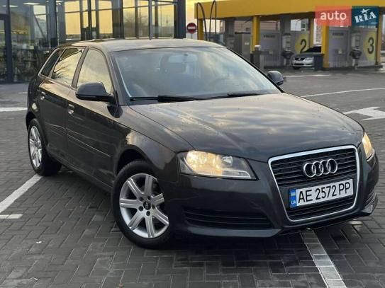 Audi A3
                              2010г. в рассрочку