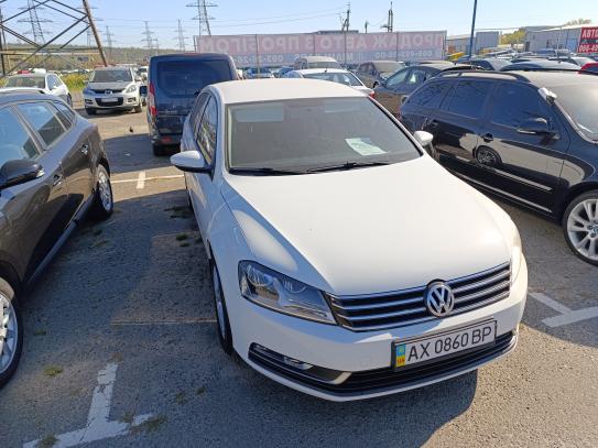 Volkswagen Passat 2012р. у розстрочку