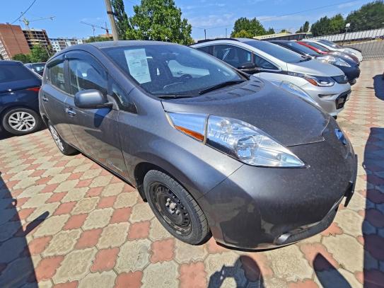 Nissan Leaf 2016г. в рассрочку