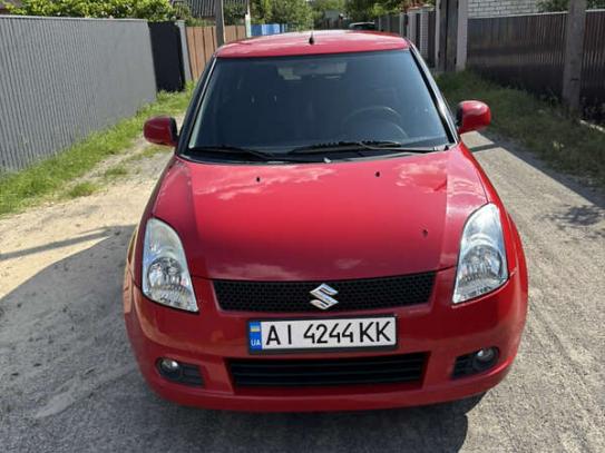 Suzuki Swift                           2007г. в рассрочку