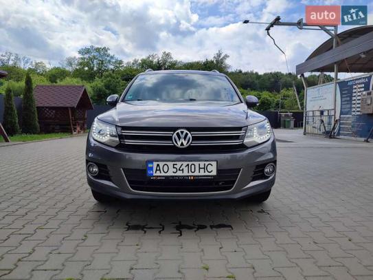 Volkswagen Tiguan                          2014г. в рассрочку
