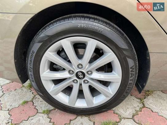 Hyundai I40                             2011г. в рассрочку
