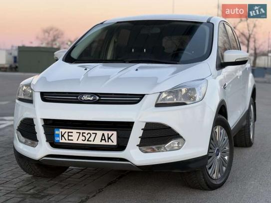 Ford Kuga                            2015г. в рассрочку