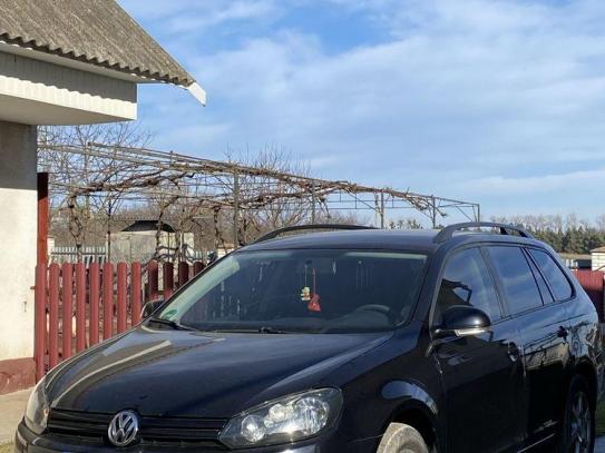 Volkswagen Golf                            2009г. в рассрочку