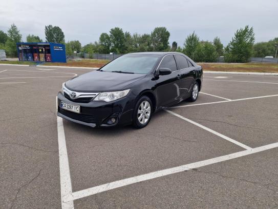 Toyota Camry                           2015г. в рассрочку