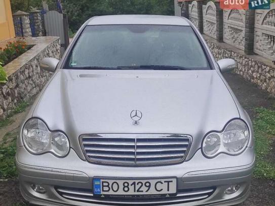 Mercedes-benz C 180 2004р. у розстрочку