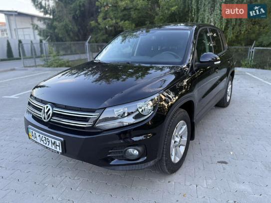 Volkswagen Tiguan 2012г. в рассрочку