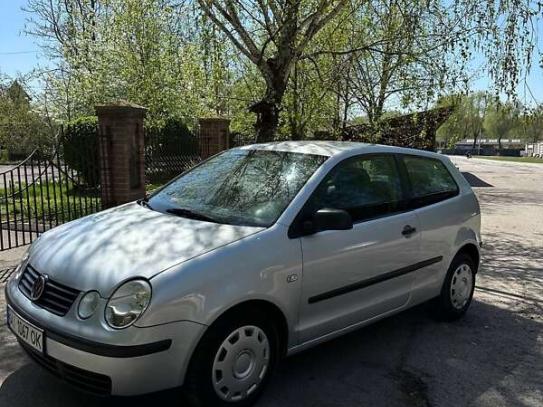 Volkswagen Polo                            2004г. в рассрочку
