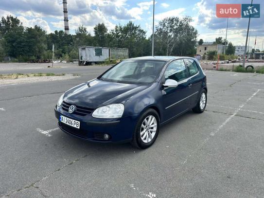 Volkswagen Golf                            2004г. в рассрочку