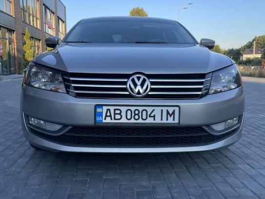 Volkswagen Passat 2014р. у розстрочку