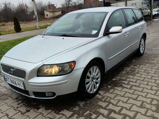 Volvo V50
                             2005г. в рассрочку