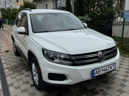 Volkswagen Tiguan
                          2017г. в рассрочку