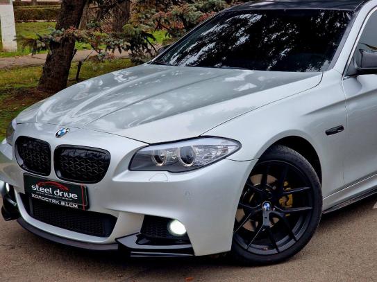 Bmw 528i                            2011г. в рассрочку