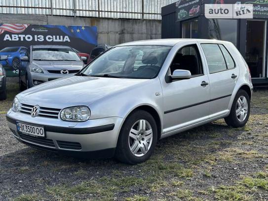 Volkswagen Golf 2001г. в рассрочку