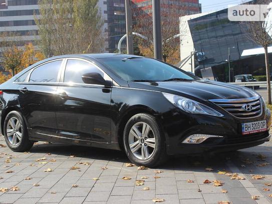 Hyundai Sonata 2013р. у розстрочку