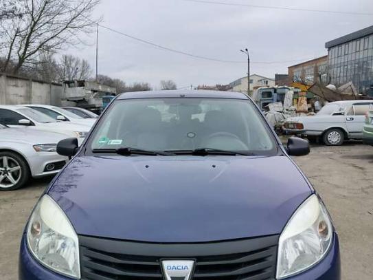 Dacia Sandero                         2009г. в рассрочку