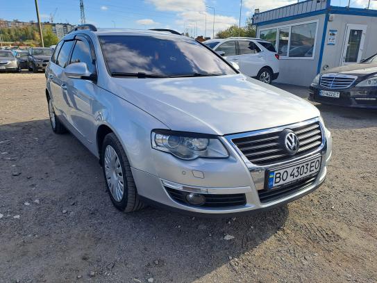 Volkswagen Passat 2005р. у розстрочку