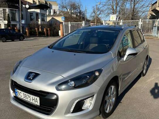 Peugeot 308
                             2012г. в рассрочку