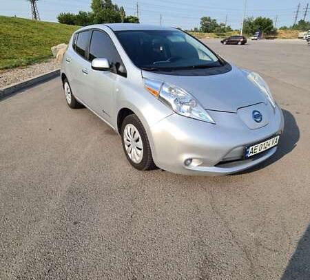 Nissan Leaf                            2015г. в рассрочку
