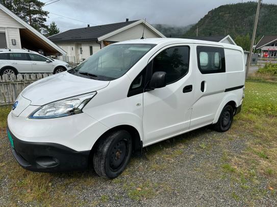 Nissan E-nv200 2017г. в рассрочку