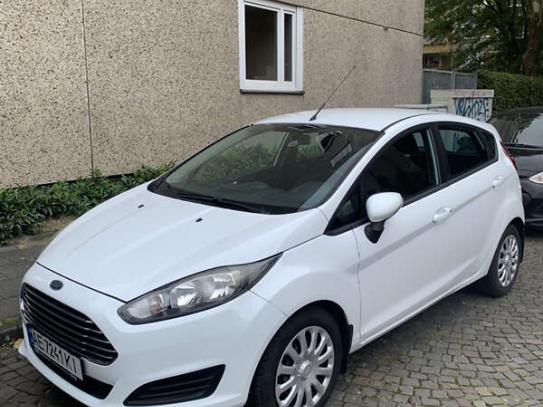 Ford Fiesta
                          2015г. в рассрочку