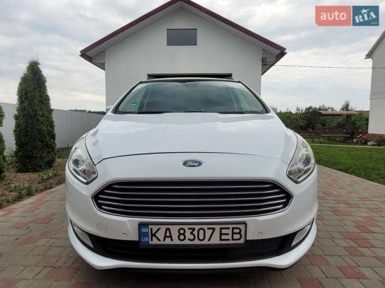 Ford Galaxy                          2015г. в рассрочку