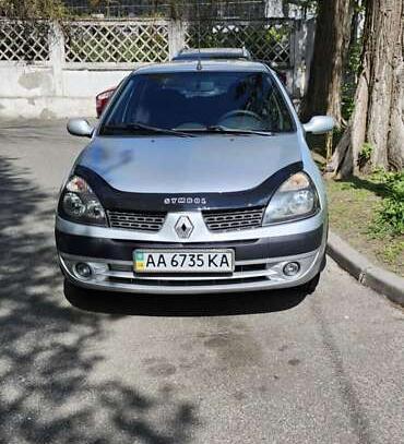 Renault Clio
                            2005г. в рассрочку