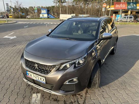 Peugeot 5008                            2018г. в рассрочку