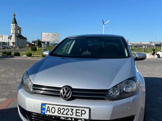 Volkswagen Golf
                            2009г. в рассрочку